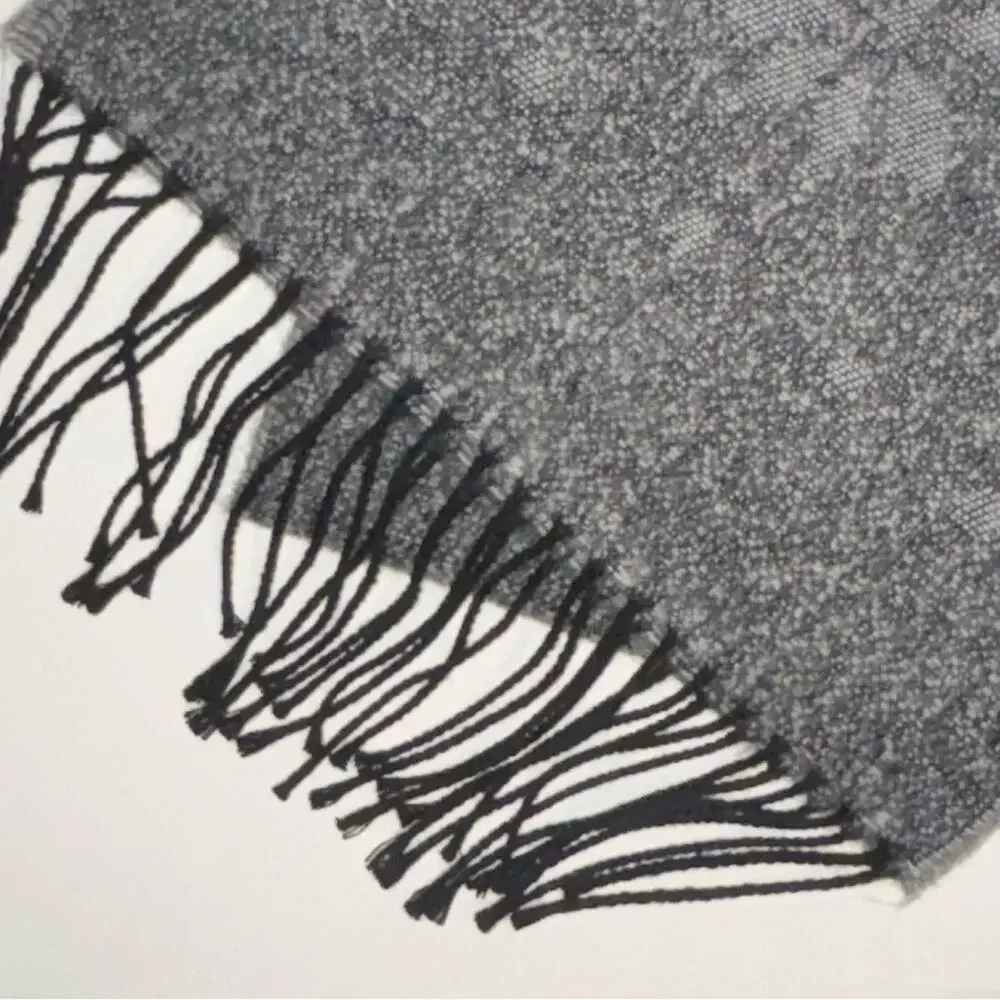 NWT Cejon Women's Gray Scarf Snowflake Pattern Heather Gray w/ fringe wrap scarf